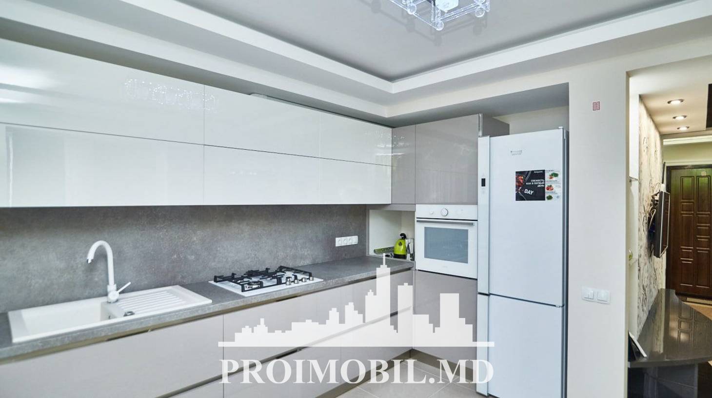 https://images.proimobil.md/PSGmyi_jC6nUpudGO008V3KszMlk8E8O5XlP7sk6-VM/watermark:0.75:so:0:30:0.39/resize:fill:1460:816:1/gravity:ce/bG9jYWw6Ly8vZXN0YXRlL2xyL2Y1Yjg4ODU0LWI3MjEtNDQwOC1iOWI1LTRkY2RiMjdjNjJhMS5qcGVn