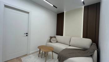 https://images.proimobil.md/PSeM6Lk-YFqC_3zqQDCTdBS6OzXVsyO-Srmh9rwxo1c/resize:fill:350:198:1/gravity:ce/bG9jYWw6Ly8vZXN0YXRlL2xyLzExMDFmOGQ1LTUwZGYtNDA2Yy04ODBlLWJhMGE3ZDUxMjQzMC5qcGVn