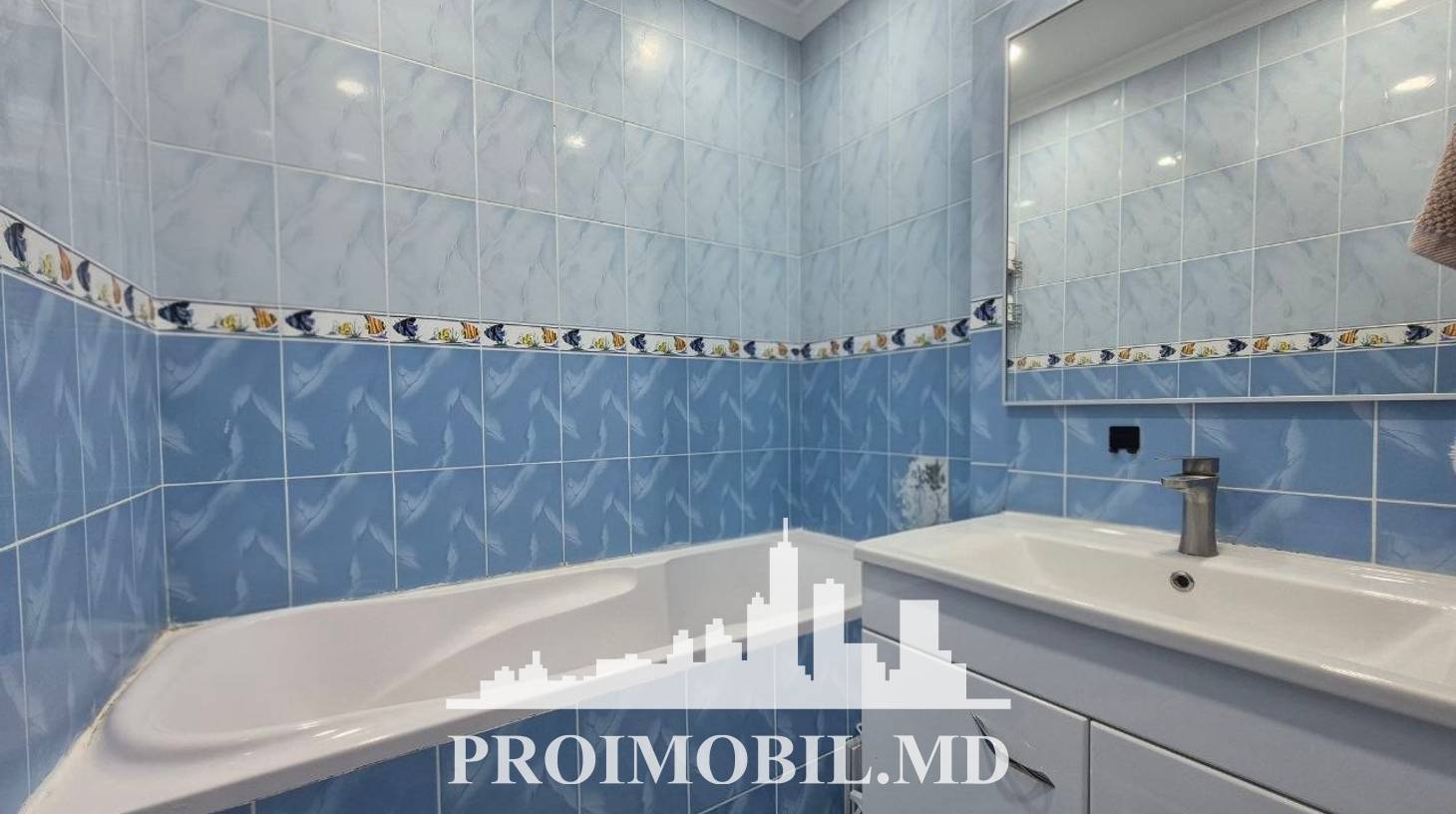 https://images.proimobil.md/PWT1Wabeg_TzWqd1loiNLT3b_0PuRb9LsDCwofbK6o0/watermark:0.75:so:0:30:0.39/resize:fill:1460:816:1/gravity:ce/bG9jYWw6Ly8vZXN0YXRlL2xyLzYxYTQxZTJmLTllNTEtNDhjMC1hMjhkLTQwMDdiZWUxNjNiZS5qcGVn