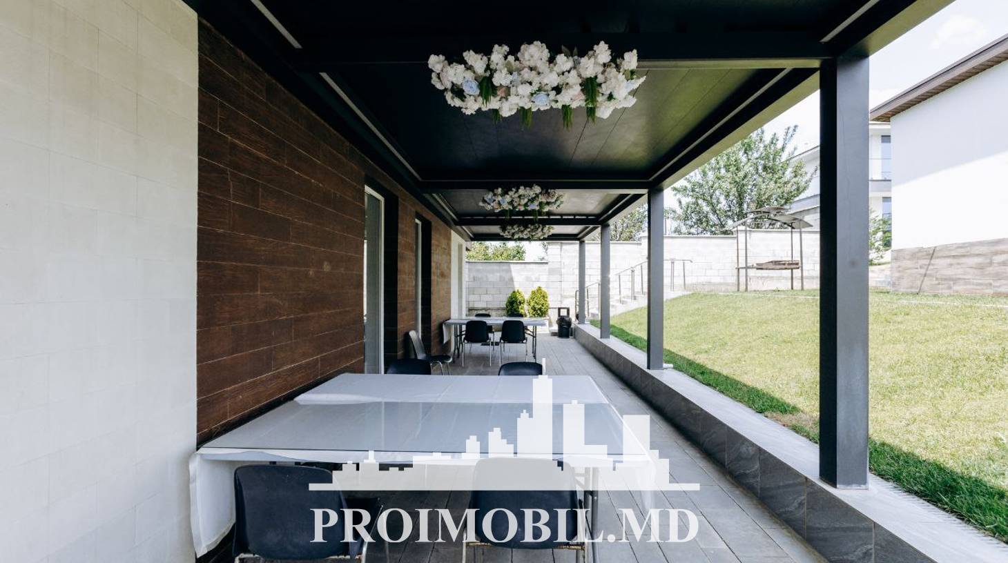 https://images.proimobil.md/PXJAwfb5Cb1FvqEPTwFs10ak1Y2IFfdvDAF06MLKRPI/watermark:0.75:so:0:30:0.39/resize:fill:1460:816:1/gravity:ce/bG9jYWw6Ly8vZXN0YXRlL2xyLzJjYzNjYTQ3LTNjNjItNGNjNC05OTk2LWEyNDY4YzdiODZlYy5qcGVn
