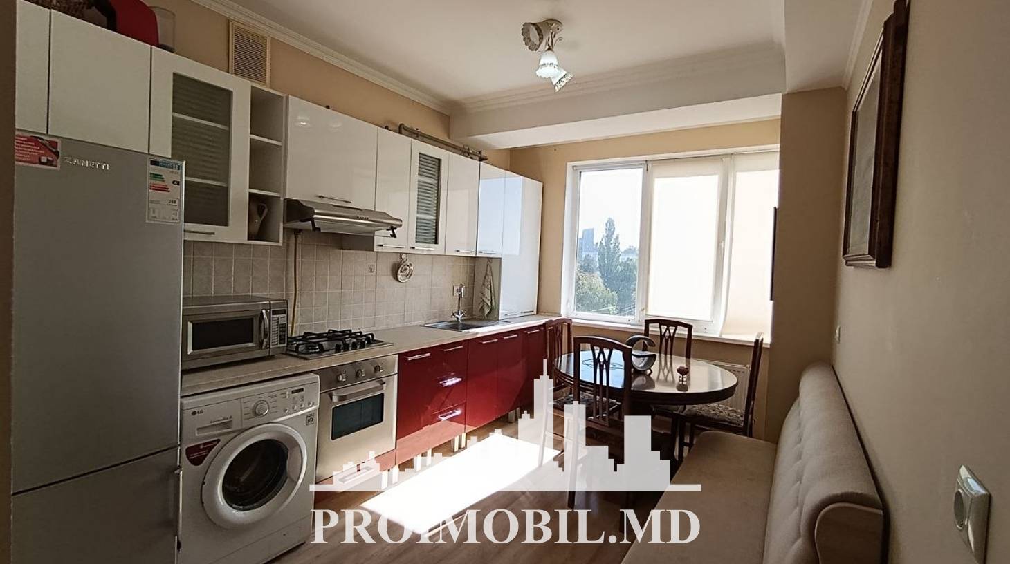 https://images.proimobil.md/PXRZ_MbhEihxHcvHjt7YC37lpQsUi48LY-6ZwDfk3Ac/watermark:0.75:so:0:30:0.39/resize:fill:1460:816:1/gravity:ce/bG9jYWw6Ly8vZXN0YXRlL2xyL2FmMjc3YWYwLWEzMGItNGY3MS04MTcwLTg4NWNhNDYzZmQzNS5qcGVn