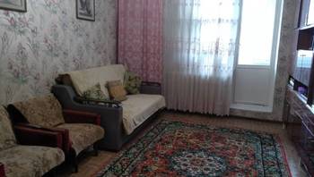 https://images.proimobil.md/PXxaQfjFqd4cNWkS7a0QiRfQUZ7_2O6d5WgRHZ2GoEQ/resize:fill:350:198:1/gravity:ce/bG9jYWw6Ly8vZXN0YXRlL2xyL2JiMWM4NDEwLTE4NGUtNGEyZS04ZTE4LTVkOGM0ODI4YmZjOS5qcGVn
