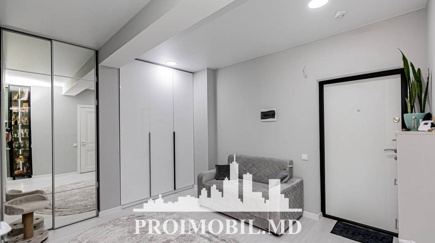 https://images.proimobil.md/PYUBpF_v-j-oo0bQldCgqq0ZbNjGTZONZO2b5qOQQWU/watermark:0.75:so:0:30:0.39/resize:fill:1460:816:1/gravity:ce/bG9jYWw6Ly8vZXN0YXRlL2xyLzcyOGU5MTU3LWY3OTMtNDdkMC04MDRmLTg1MTY2YzliNTFiZC5qcGVn
