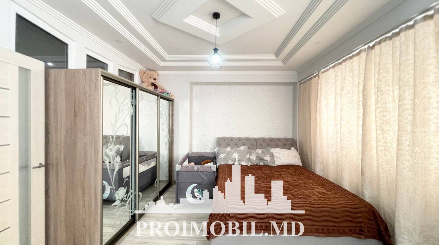 https://images.proimobil.md/PZufatHPlMWxzFH8TjsB7uzrDhVtX2e-kpMA54TCx90/watermark:0.75:so:0:30:0.39/resize:fill:1460:816:1/gravity:ce/bG9jYWw6Ly8vZXN0YXRlL2xyLzNjM2FiZjIwLWJmMmQtNGM4Ny1hMjZlLTgzYjM3YjZhM2IwZi5qcGVn