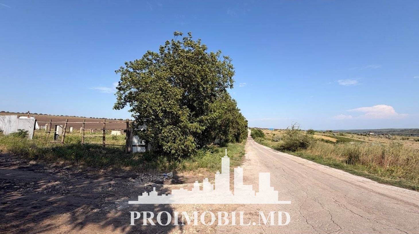 https://images.proimobil.md/PZw8Mc--ePyV9_sDppZmi6zuCf2Ju9MIqc_p1pbi_DM/watermark:0.75:so:0:30:0.39/resize:fill:1460:816:1/gravity:ce/bG9jYWw6Ly8vZXN0YXRlL2xyL2U4ZDQ5ZjUyLTA0NjAtNDU5OC1hNjZhLTZjYjczZGQ3ZWMwOS5qcGVn
