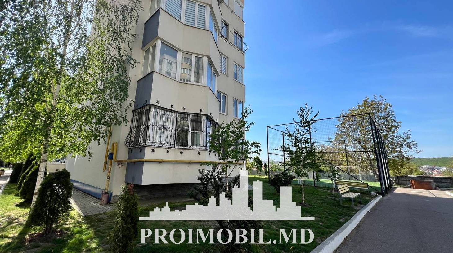 https://images.proimobil.md/PayWMyJi8LYquLdeDI4NefNWkFX0E754z0TUA-I9hmk/watermark:0.75:so:0:30:0.39/resize:fill:1460:816:1/gravity:ce/bG9jYWw6Ly8vZXN0YXRlL2xyLzQ5MWVjYjVkLTdmYmYtNDIyNy05MmMzLWQ3Y2JiODc4MGNhZi5qcGVn
