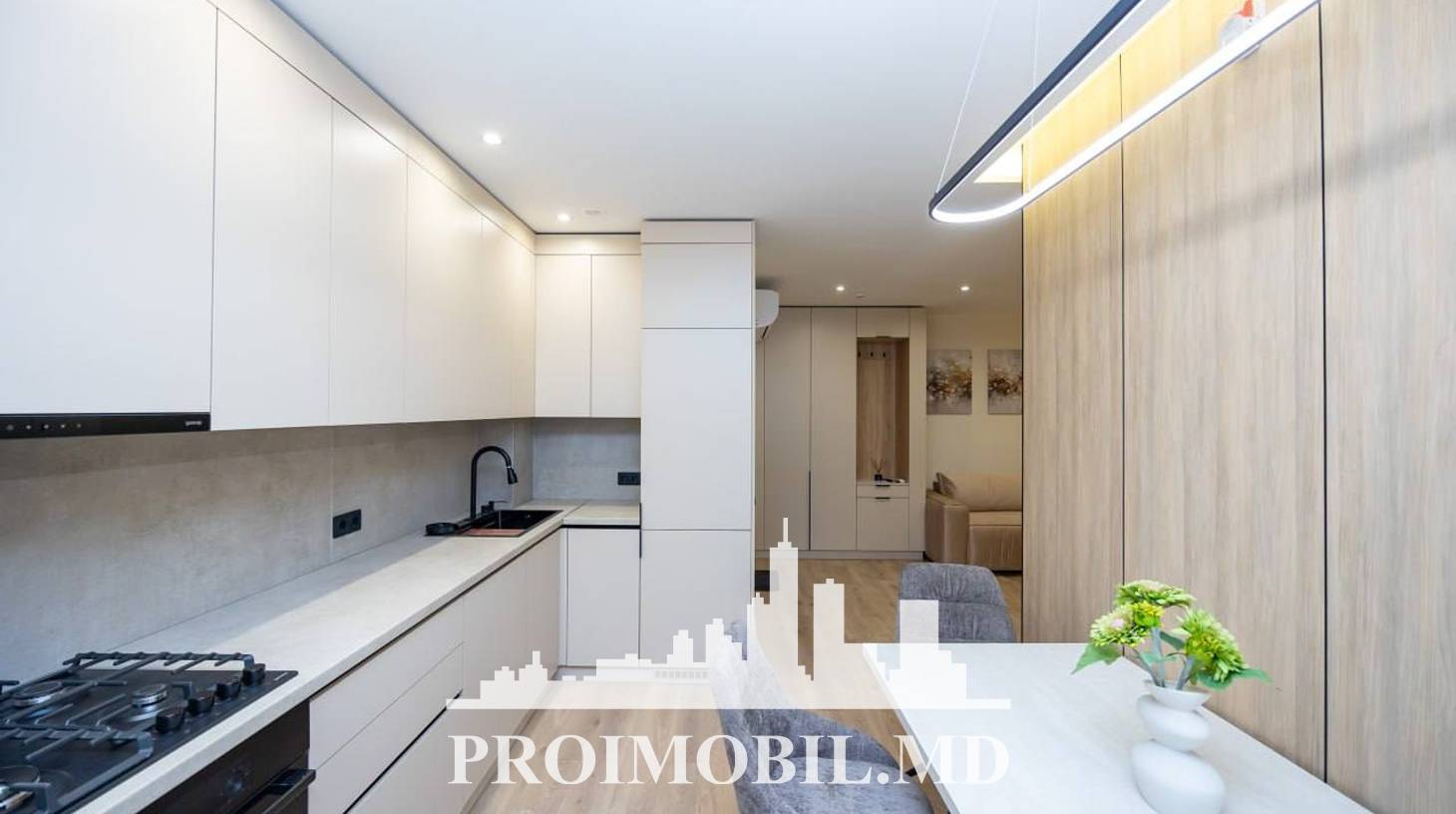 https://images.proimobil.md/PfjHoPMSfh13EBYrdrhp0a6cYjz5tcWZYwwVvZ7T-sU/watermark:0.75:so:0:30:0.39/resize:fill:1460:816:1/gravity:ce/bG9jYWw6Ly8vZXN0YXRlL2xyL2RhNGE5MGE0LWNkZWUtNGEwOC1iNDkyLWYyNWFhZWQwNTQyNy5qcGVn
