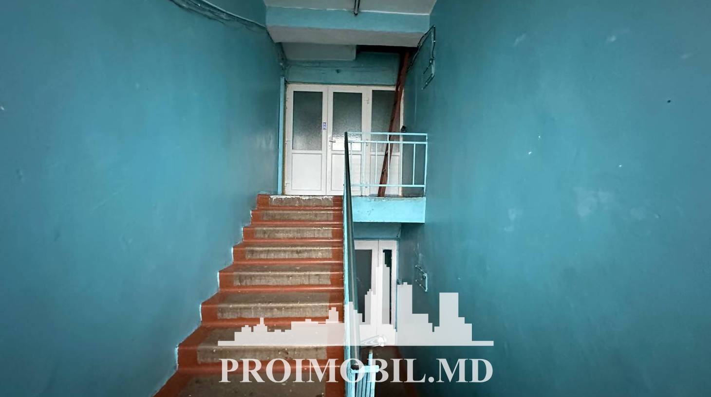 https://images.proimobil.md/Pilrjf9te7dsJ1NozaG010SNiienZb7wYa5Nnvo2A5Q/watermark:0.75:so:0:30:0.39/resize:fill:1460:816:1/gravity:ce/bG9jYWw6Ly8vZXN0YXRlL2xyLzJiNTQzOWMwLTRjOTgtNGI4Yi1iZDhmLWE1MzI3ZWJjZTUxNi5qcGVn