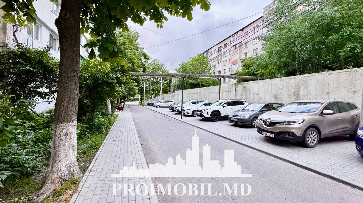 https://images.proimobil.md/PjZZ3y_3XRxcoLjLQlGq7GZ7O0zWV991ksUZll6tlIg/watermark:0.75:so:0:30:0.39/resize:fill:1460:816:1/gravity:ce/bG9jYWw6Ly8vZXN0YXRlL2xyLzcwOTM1Nzc3LWZhYmUtNDU1NS05MzdhLTg3MjMzM2MzMjI2MS5qcGVn