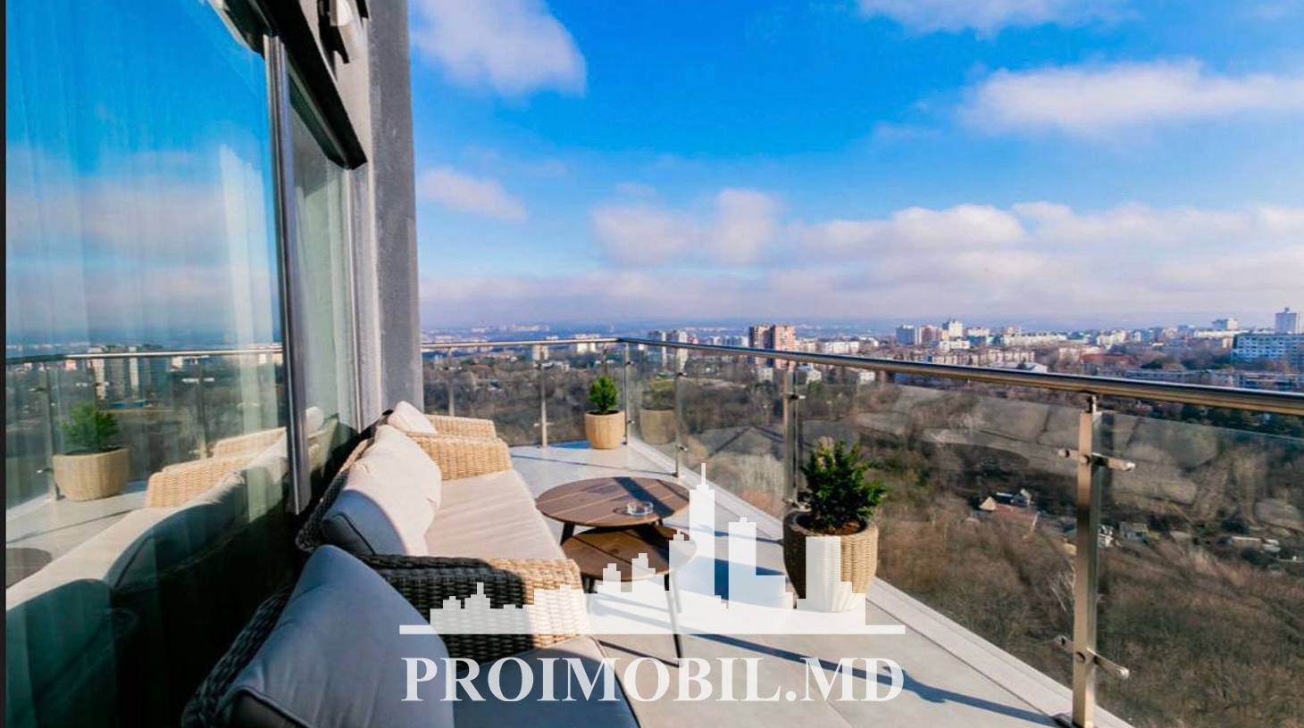 https://images.proimobil.md/PreKoMmxPEsv36WLa5Huewt2ED75vA1B6nUIIaHP3Qo/watermark:0.75:so:0:30:0.39/resize:fill:1460:816:1/gravity:ce/bG9jYWw6Ly8vZXN0YXRlL2xyLzE5NTI5NjQyLWIwNDYtNGE3ZS04ZDMwLWZiMmVkZjlhNzkwNy5qcGVn
