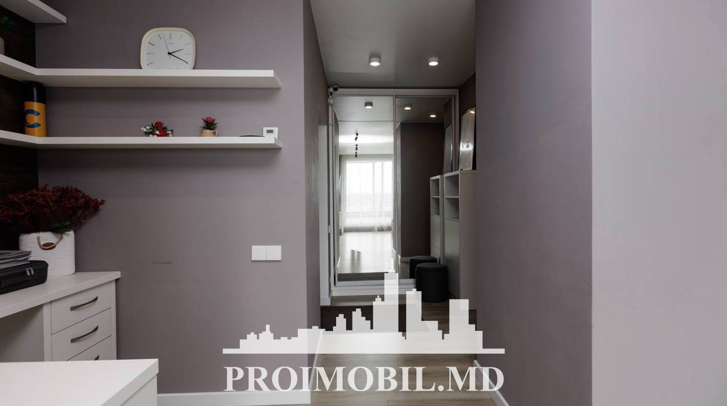 https://images.proimobil.md/Ps4VbR7Z5ibWM9oK1v8PuV__hT4Vco88A80WJaBQqE8/watermark:0.75:so:0:30:0.39/resize:fill:1460:816:1/gravity:ce/bG9jYWw6Ly8vZXN0YXRlL2xyLzgzZTc3NzdmLTZjNmUtNDAyOC1hMzdiLTA0MjgyMWRkZGM4My5qcGVn