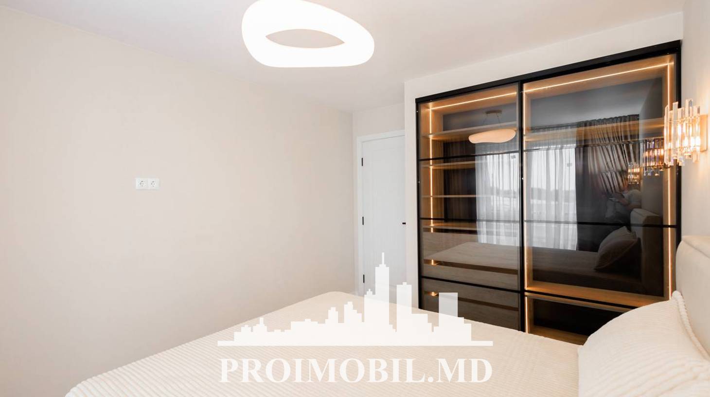 https://images.proimobil.md/Ps9nmvfZJ4kQpsxXoa30udMCj_R9qqSXDWp6s1WyVA8/watermark:0.75:so:0:30:0.39/resize:fill:1460:816:1/gravity:ce/bG9jYWw6Ly8vZXN0YXRlL2xyLzFlNTYyMzkzLWIxNzItNDVjZC05NGIxLTRmN2Y2ZDg3Y2JkOS5qcGVn