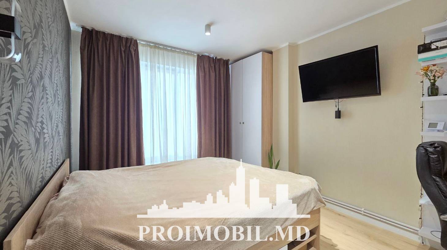 https://images.proimobil.md/Pset7BToHyu9IFHDH3ibdwn3jqFPcqVmbFmp-LzXW4g/watermark:0.75:so:0:30:0.39/resize:fill:1460:816:1/gravity:ce/bG9jYWw6Ly8vZXN0YXRlL2xyLzAzNTIzMjA1LWU2Y2EtNGEwYS04OGQxLWI0MzE3ZjhiOWE4ZS5qcGVn