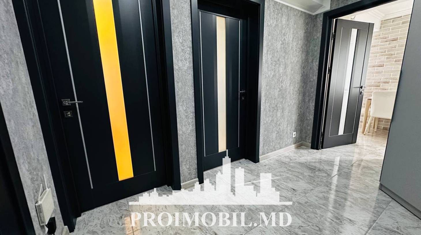 https://images.proimobil.md/PvfEkUXuBBYOQbw5L7k_hp4DrJAJz7Y8NO0JuttdEhU/watermark:0.75:so:0:30:0.39/resize:fill:1460:816:1/gravity:ce/bG9jYWw6Ly8vZXN0YXRlL2xyLzVmZjM1NDYyLWM0MWQtNDk1MS05YjY4LTFiODM1MmYzYzQ1Yy5qcGVn