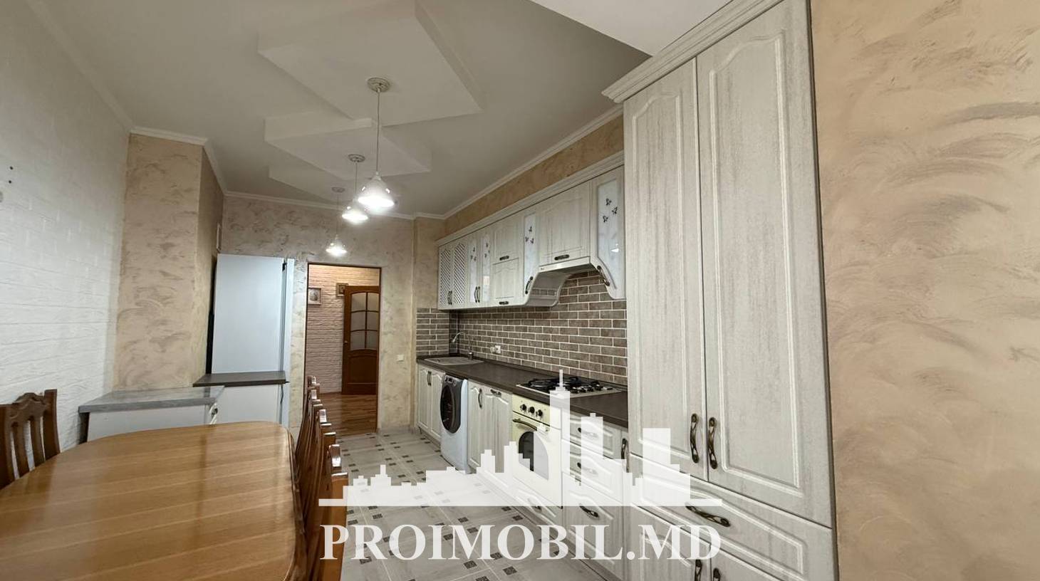 https://images.proimobil.md/Q1suZANd1NB1FHhEH_-RvZcFOA98_a3ohn30POI1m70/watermark:0.75:so:0:30:0.39/resize:fill:1460:816:1/gravity:ce/bG9jYWw6Ly8vZXN0YXRlL2xyLzUyZGIyNTU0LWQ0NTYtNGY1Zi1iYzRmLWQxMWE5MjIwZGFkNS5qcGVn