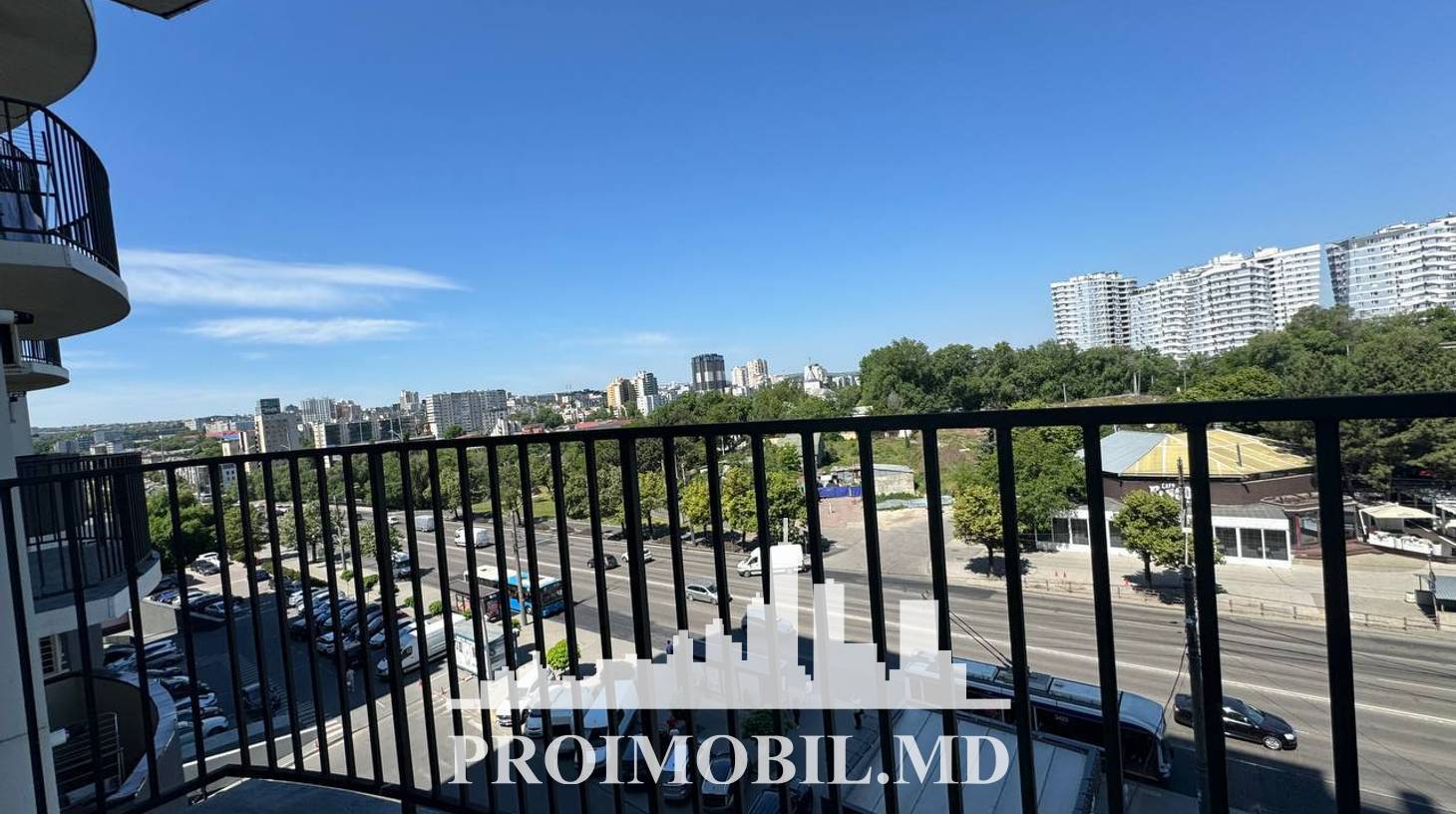https://images.proimobil.md/Q3gQAFNChm4NUVUquN_EPqNQq69vc9NjQfCcTYlxj3E/watermark:0.75:so:0:30:0.39/resize:fill:1460:816:1/gravity:ce/bG9jYWw6Ly8vZXN0YXRlL2xyL2Y3M2ViNjg0LWI2ZmMtNGY0NC1iM2M0LWU5ODRjOGY5NWE4OS5qcGVn