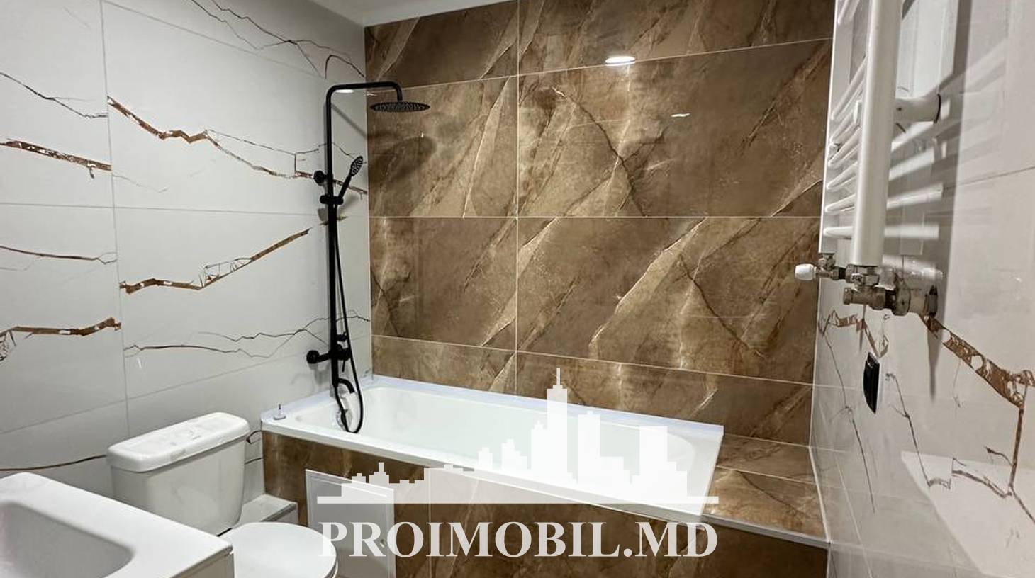 https://images.proimobil.md/Q47g5YUt8pCDQVJBvj5SXIA1D6H_UAQhWuofxbUKgos/watermark:0.75:so:0:30:0.39/resize:fill:1460:816:1/gravity:ce/bG9jYWw6Ly8vZXN0YXRlL2xyL2Y5YTI2YjM2LTU3NTYtNDJmMi04YTJjLTYyOTc4NGRiMzcwZi5qcGVn