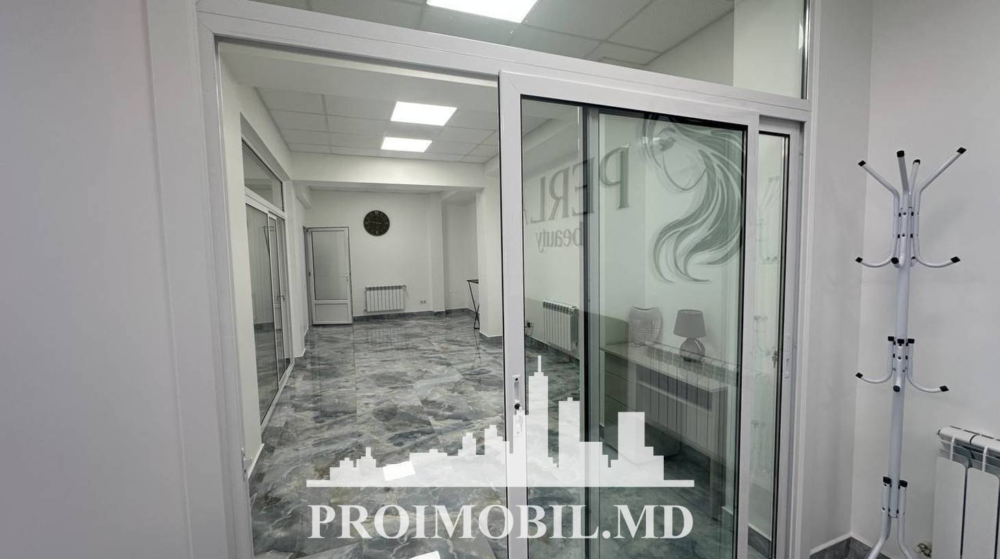 https://images.proimobil.md/Q4iJbanO0srgHj_mrKBO3K2UYU1D0TupY8MeEKs97M4/watermark:0.75:so:0:30:0.39/resize:fill:1460:816:1/gravity:ce/bG9jYWw6Ly8vZXN0YXRlL2xyL2VmYWUxMTUwLWE1YjktNDVmYi1hOGFkLTdlZmZkOTAyYzg2Yy5qcGVn