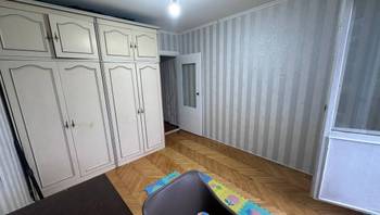 https://images.proimobil.md/Q6SULsiTHt7-qs653KPmUmyLgQLT5hU0wez81O4TEMI/resize:fill:350:198:1/gravity:ce/bG9jYWw6Ly8vZXN0YXRlL2xyLzkyNTUyZmQ5LWM3ODgtNDEzMC1hNmRkLTQwYjA4ZWFjYjBmNi5qcGVn