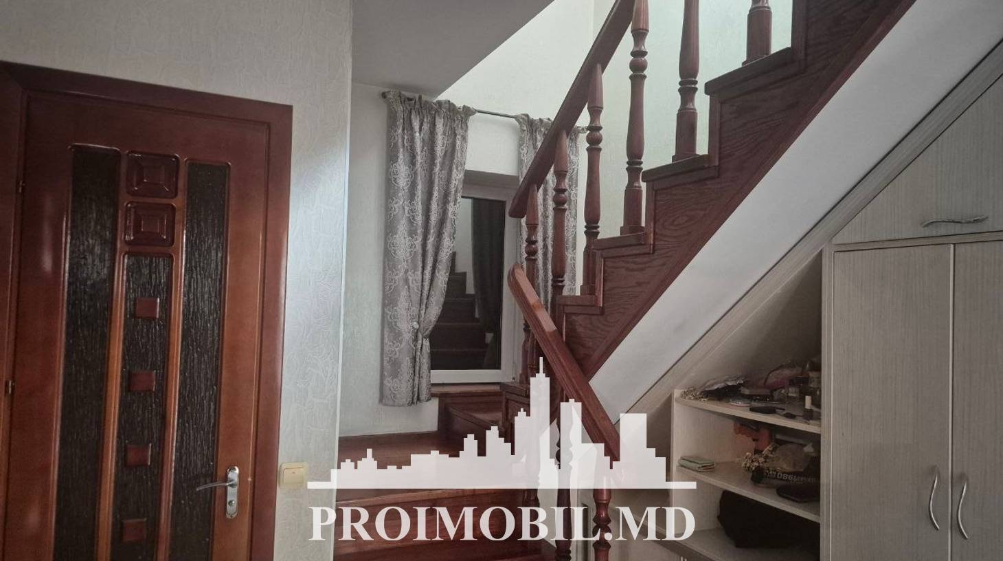 https://images.proimobil.md/Q8THi0nUa4N6qhZOx2lO6BLwfQtUzukkE64RN3pYdg4/watermark:0.75:so:0:30:0.39/resize:fill:1460:816:1/gravity:ce/bG9jYWw6Ly8vZXN0YXRlL2xyLzY4NWRkNDAxLWNmOTAtNGJjYS1iYWU2LWU1NDMzODdjYTEzZC5qcGVn
