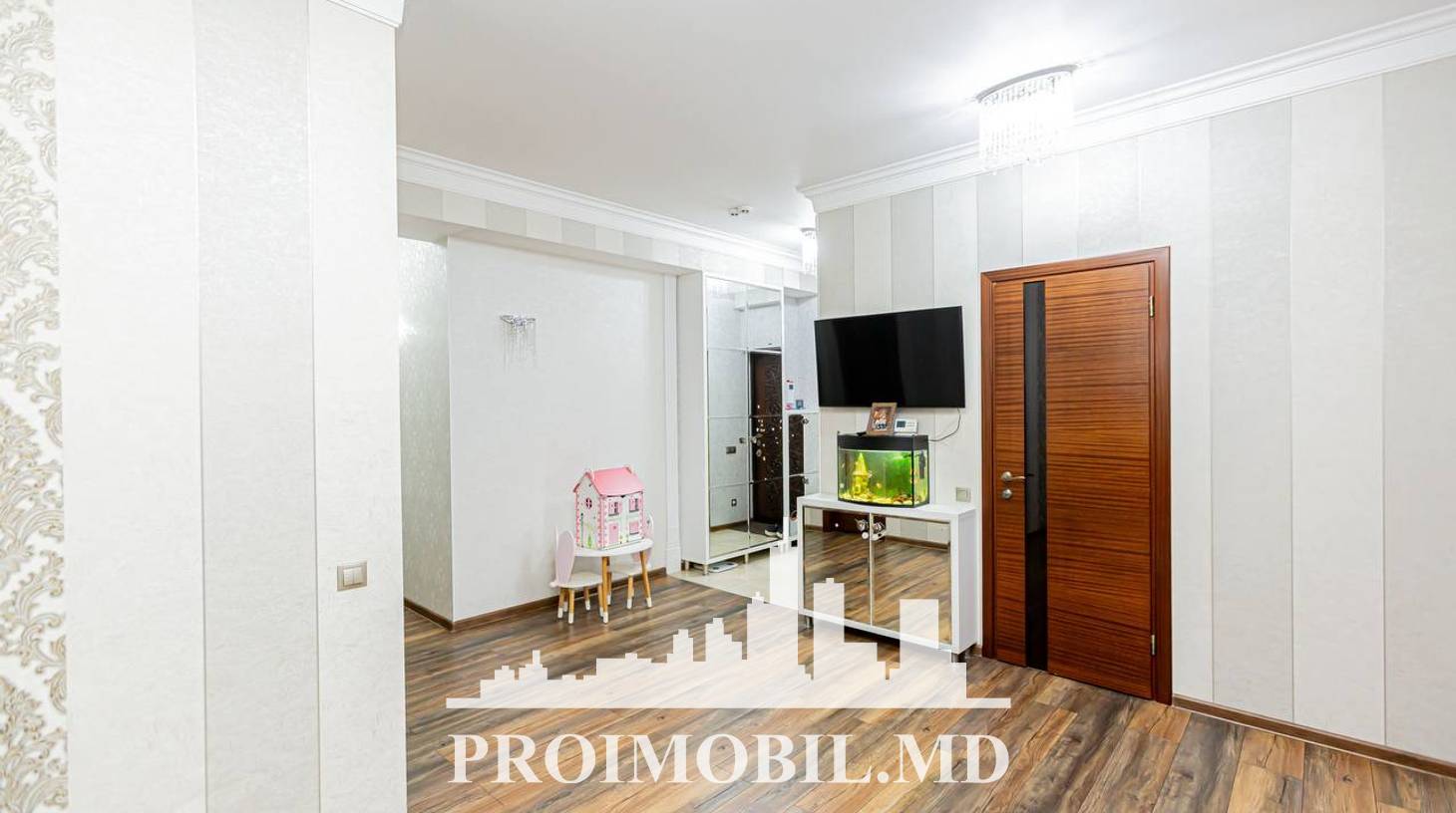 https://images.proimobil.md/QA4z2LDrCoMfyvWZAjvQX15Tm3EoNZ4Jo23qx70YvJ8/watermark:0.75:so:0:30:0.39/resize:fill:1460:816:1/gravity:ce/bG9jYWw6Ly8vZXN0YXRlL2xyLzEzZWJmZTc3LTc5OGItNDljYS04ZTNiLWRiMWI1Y2JmZmU5Ni5qcGVn