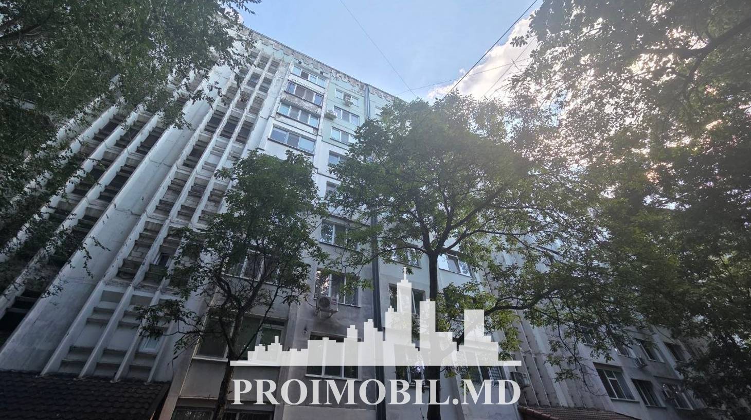 https://images.proimobil.md/QEG9svoIZsOVd9dpMzgVEt14mAAtNejba2TPUzFxtXI/watermark:0.75:so:0:30:0.39/resize:fill:1460:816:1/gravity:ce/bG9jYWw6Ly8vZXN0YXRlL2xyLzg3YmU0YzBmLTE3NDMtNGY5Yi05NDg1LWYwM2RkZjY0OGY3ZC5qcGVn