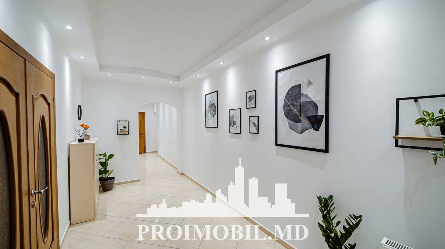 https://images.proimobil.md/QEsugkBtaRV9M4ML73aN2ZY-7Ktf-26Jt0DSuDejpJ0/watermark:0.75:so:0:30:0.39/resize:fill:1460:816:1/gravity:ce/bG9jYWw6Ly8vZXN0YXRlL2xyLzZjNmM1ZmQzLTkxNjItNDQ0YS1hOTUyLWY4N2JhODU3OWU0Yi5qcGVn