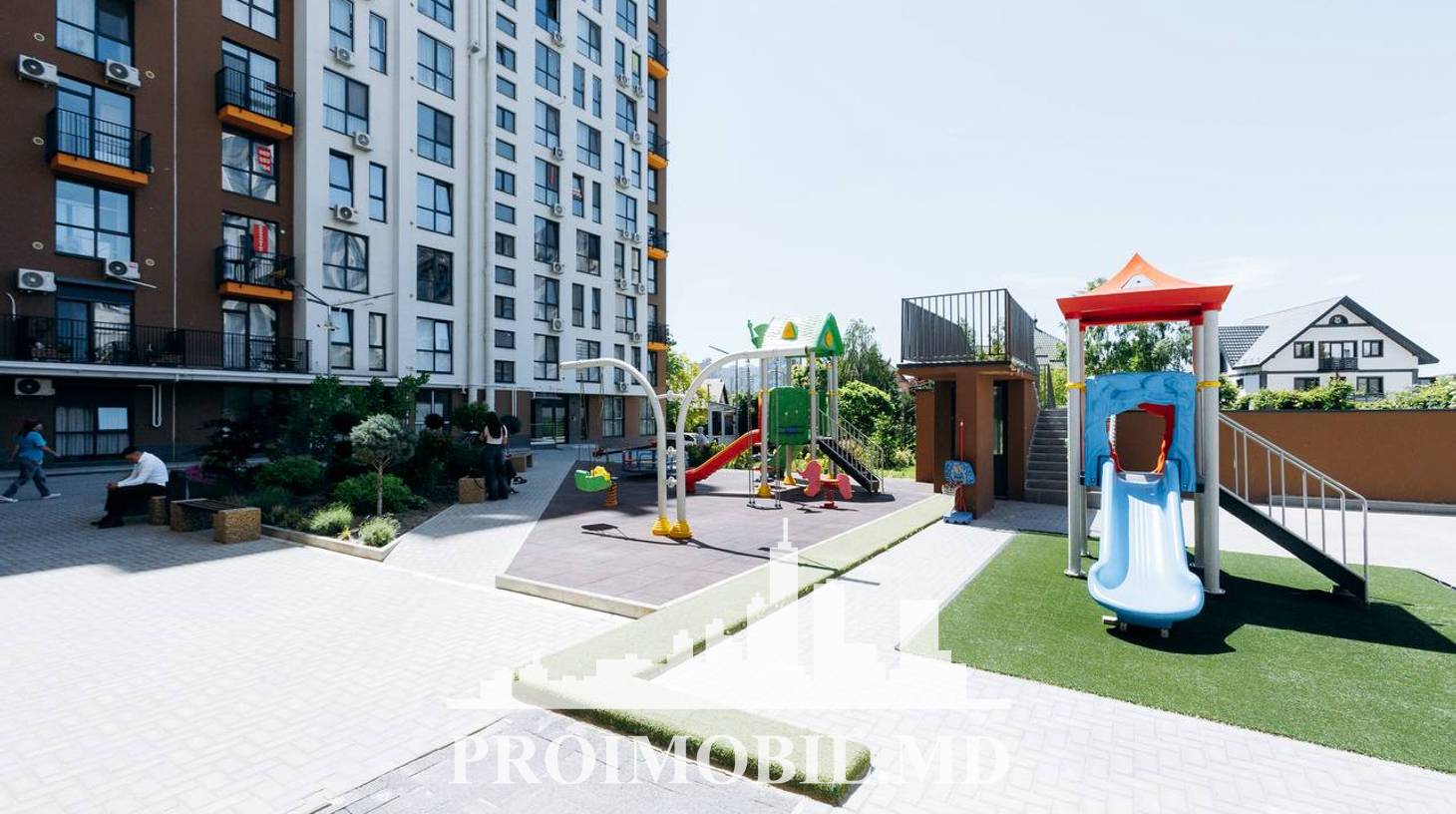 https://images.proimobil.md/QFO8tkg2fnBHiZUR2BxDa-kl8bk2oTk5lbasrG02eIQ/watermark:0.75:so:0:30:0.39/resize:fill:1460:816:1/gravity:ce/bG9jYWw6Ly8vZXN0YXRlL2xyLzZiZTljOGI2LWNhNmEtNGM1Yi1iYzg2LWQwZjQ3NzEyMzJhOC5qcGVn