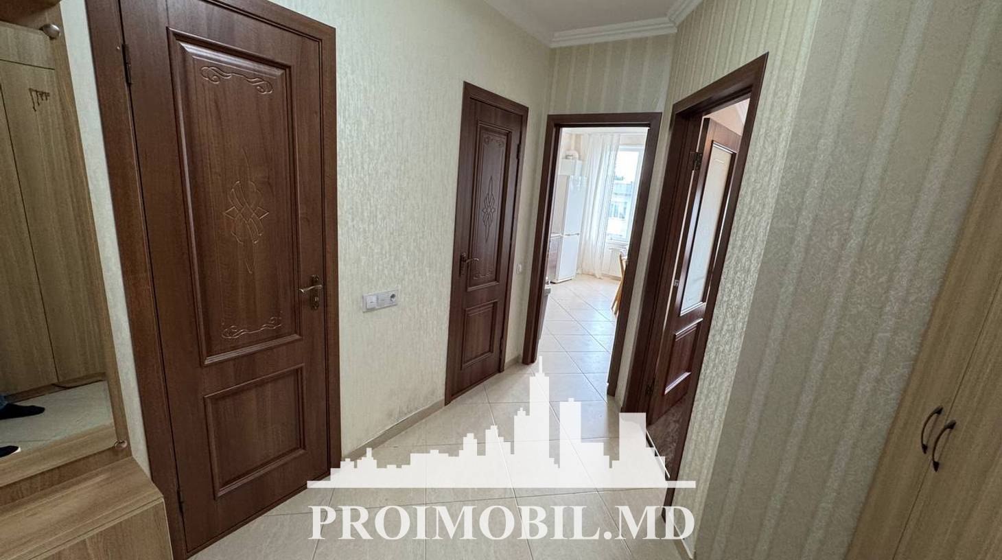https://images.proimobil.md/QFVB7y-AIltMWzvToR3HUaYU4gT1u8FHVmH9zkZuGKc/watermark:0.75:so:0:30:0.39/resize:fill:1460:816:1/gravity:ce/bG9jYWw6Ly8vZXN0YXRlL2xyL2QzYTg0NGIwLTJlZDMtNDc1OC04ZGM2LWEwZTY5NzIyNjYyZS5qcGVn