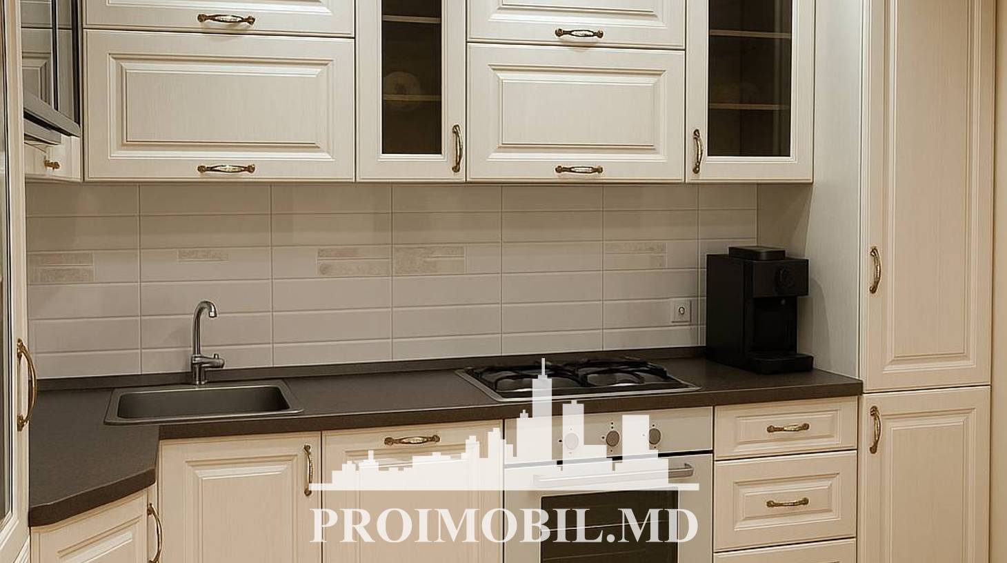 https://images.proimobil.md/QHhPVY56koyYEtg7eysKOt_SIw5V4m5OXDFgIEDz5H4/watermark:0.75:so:0:30:0.39/resize:fill:1460:816:1/gravity:ce/bG9jYWw6Ly8vZXN0YXRlL2xyLzBjN2YyZDQyLTBjMjMtNDM1Mi05ZDJiLTcxNDc2ZmNiNjRkMC5qcGVn