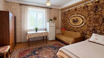 https://images.proimobil.md/QP8EF9o0D0lyC1IPySiBju7dVFEMKTAZ3Ai6mE_wHsY/resize:fill:350:198:1/gravity:ce/bG9jYWw6Ly8vZXN0YXRlL2xyL2ZjMjQ1YWY3LTkxMDUtNGQwNy1iZTEyLWFhMzg5NGVlOWNjMi5qcGVn