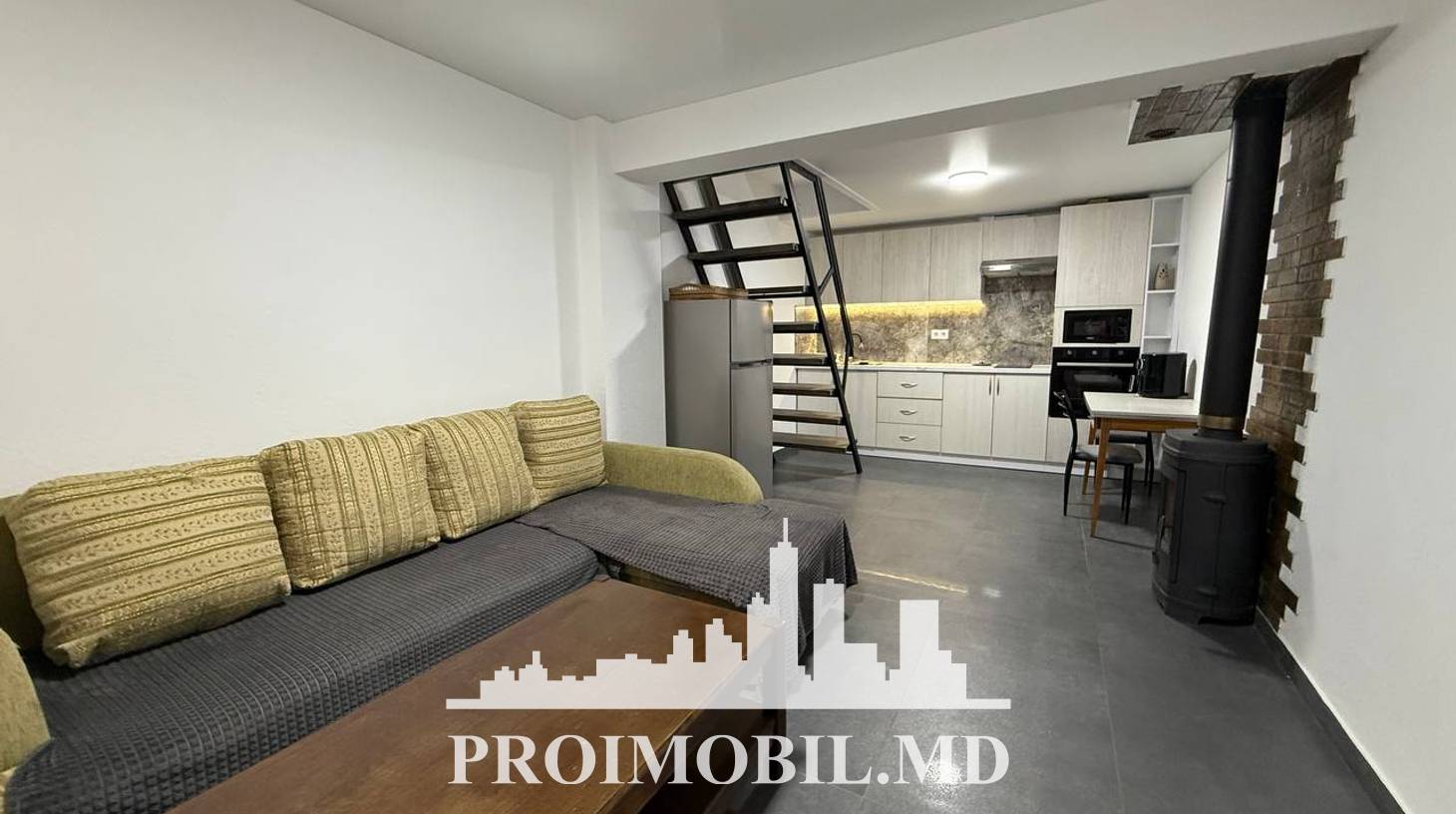 https://images.proimobil.md/QR1o0vjs5SoQzE6JldjYIrbdyaXxs_glvVGWAkm6Xv4/watermark:0.75:so:0:30:0.39/resize:fill:1460:816:1/gravity:ce/bG9jYWw6Ly8vZXN0YXRlL2xyLzYzODdiYzA4LTZiZGEtNDY1Ny04NjFiLWZhMDg1YzE4YmY0Yi5qcGVn