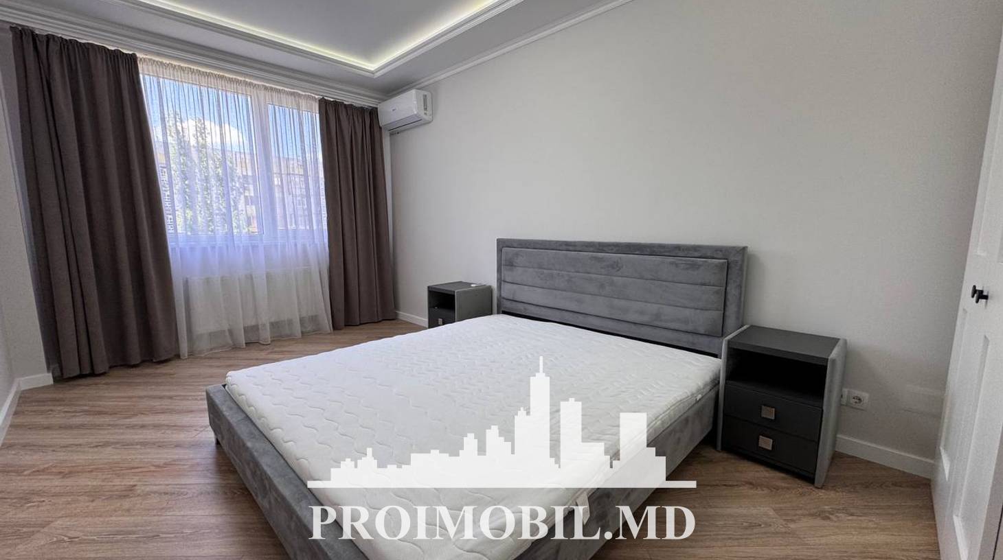 https://images.proimobil.md/QRAtiECKIEA52CUuvo-H-XmEw2eu51u8Ejb_MrOvlBU/watermark:0.75:so:0:30:0.39/resize:fill:1460:816:1/gravity:ce/bG9jYWw6Ly8vZXN0YXRlL2xyLzc2NDhlM2M2LTg5NzUtNDIxOC1iYjM4LTc3M2QxNTNiNWM5OC5qcGVn