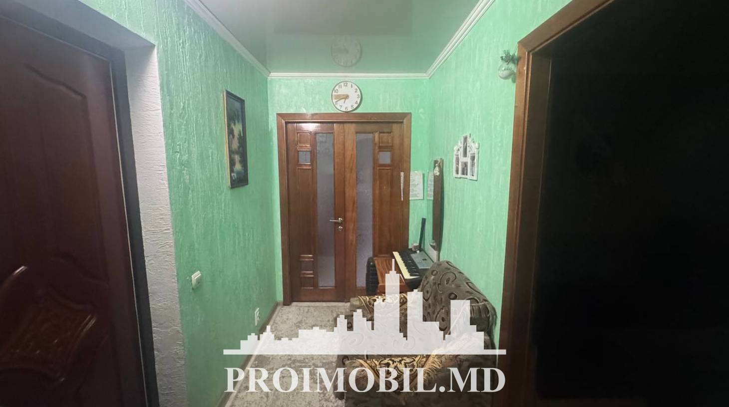 https://images.proimobil.md/QVhEjReiGcb2yQzlC1L7U2DbuM4h30AAjqza6Vu5XAc/watermark:0.75:so:0:30:0.39/resize:fill:1460:816:1/gravity:ce/bG9jYWw6Ly8vZXN0YXRlL2xyL2U2ZjBhMzE0LWVmNGQtNGQ2OS1iODRiLTYxYWY2ODM0ZWJkMS5qcGVn