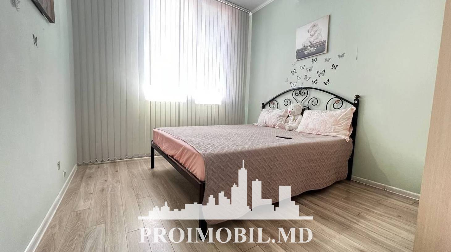 https://images.proimobil.md/QWLcVkZ8v-Fa6ex6a9R28l0wKYdHtt-zxJy2TOxhJwE/watermark:0.75:so:0:30:0.39/resize:fill:1460:816:1/gravity:ce/bG9jYWw6Ly8vZXN0YXRlL2xyLzEzYmY2MDNiLTU2MDMtNGFiOC1hMWFiLTYyZmU1MWM1NzU5ZC5qcGVn