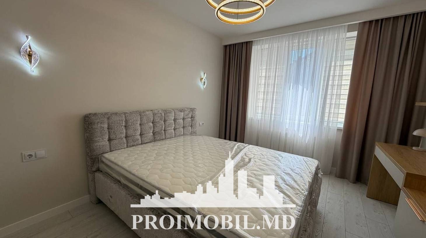 https://images.proimobil.md/Q_QgbGeo693CjrZoVle01RuLYFsqSEPE72V1sjEOwi0/watermark:0.75:so:0:30:0.39/resize:fill:1460:816:1/gravity:ce/bG9jYWw6Ly8vZXN0YXRlL2xyLzJjNThjOTdjLTE4NjQtNDcxMy05MTg2LTNhYmRkMjU2YjY2YS5qcGVn