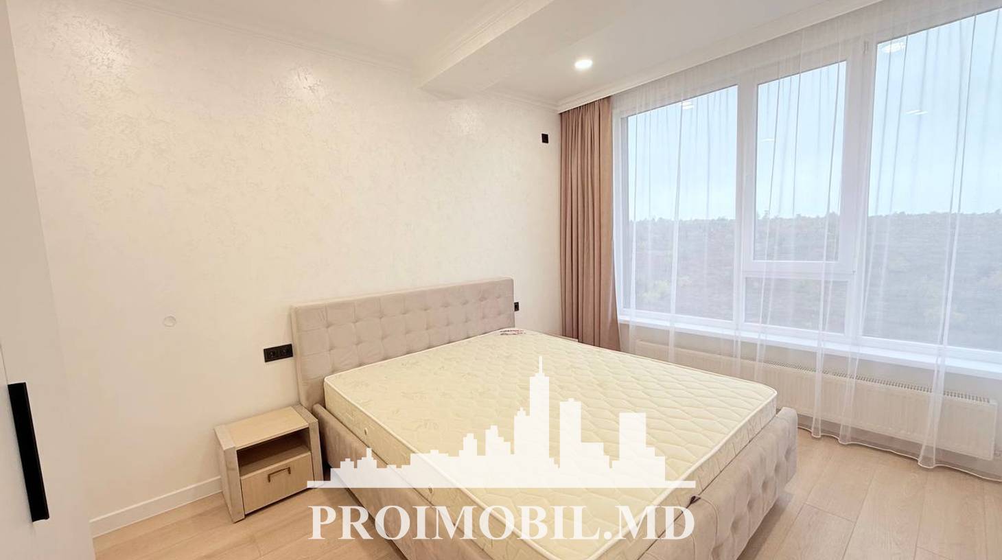 https://images.proimobil.md/Qd3YdVFeRXvglXIH1VdBVrZo5rJIUuvSauGXwD3_GOw/watermark:0.75:so:0:30:0.39/resize:fill:1460:816:1/gravity:ce/bG9jYWw6Ly8vZXN0YXRlL2xyL2NhNjY5OGQ2LTZiZTQtNDJjOS1iMDEzLWRmNjEyZGFhNzIyYy5qcGVn