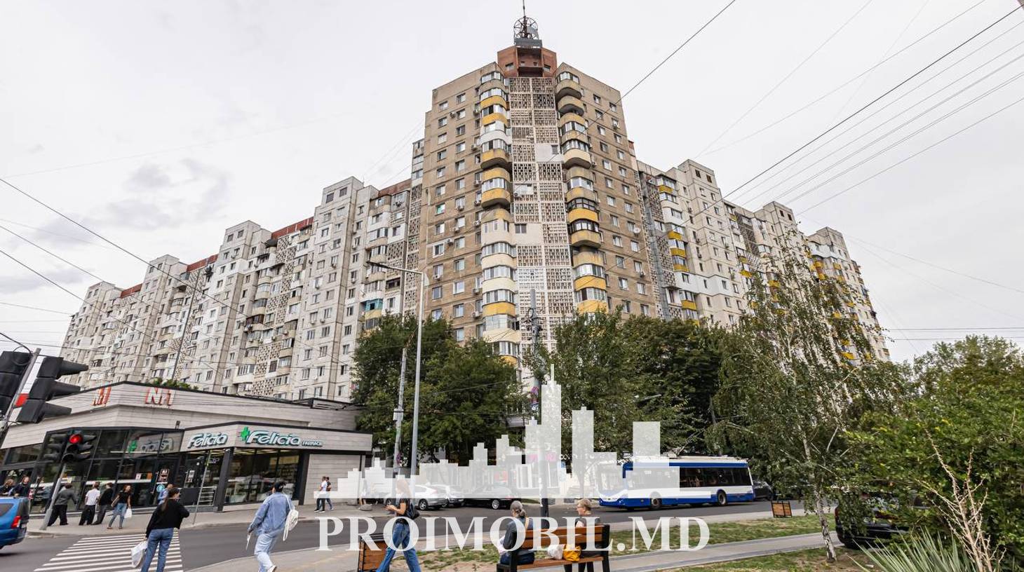https://images.proimobil.md/QezRcUecLG9IhkoahU1NqACESGQlJRoVW0rjNzkwpXs/watermark:0.75:so:0:30:0.39/resize:fill:1460:816:1/gravity:ce/bG9jYWw6Ly8vZXN0YXRlL2xyLzVlZDhjMGUyLWExNzEtNDcxNS04OTExLTI1M2E0OGFjNzNhMi5qcGVn