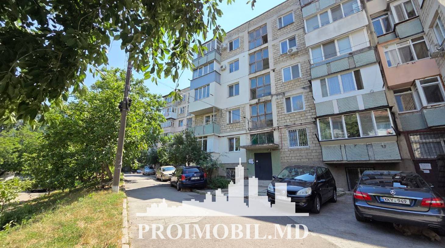 https://images.proimobil.md/Qju1g10qR1snoQqMoI4JMnJJAn4EH0g4R4nIFmiD0vg/watermark:0.75:so:0:30:0.39/resize:fill:1460:816:1/gravity:ce/bG9jYWw6Ly8vZXN0YXRlL2xyL2E3YjZmNjZiLTkxMTMtNDJmZS1hY2MwLTZlOTM2NWE5ZTBlOS5qcGVn