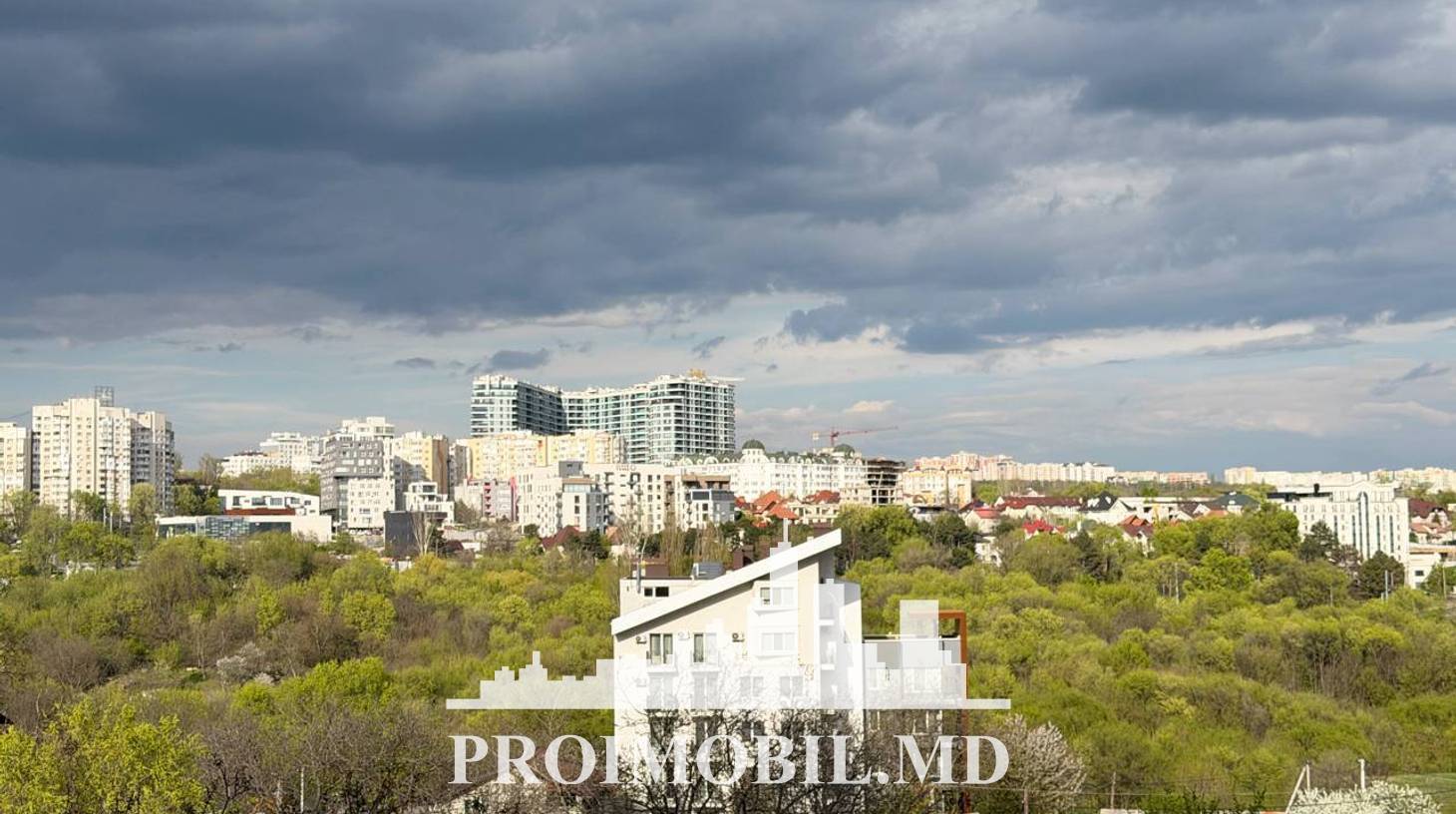 https://images.proimobil.md/QnrkAbiw2ITA7jZVtUMw2F8Hu97TUY5Cv4UUiL2bgfg/watermark:0.75:so:0:30:0.39/resize:fill:1460:816:1/gravity:ce/bG9jYWw6Ly8vZXN0YXRlL2xyLzkyOTM4MDQxLThiNjEtNDVkYi1hNmViLWEzNmM5ZmIyZGYwZC5qcGVn