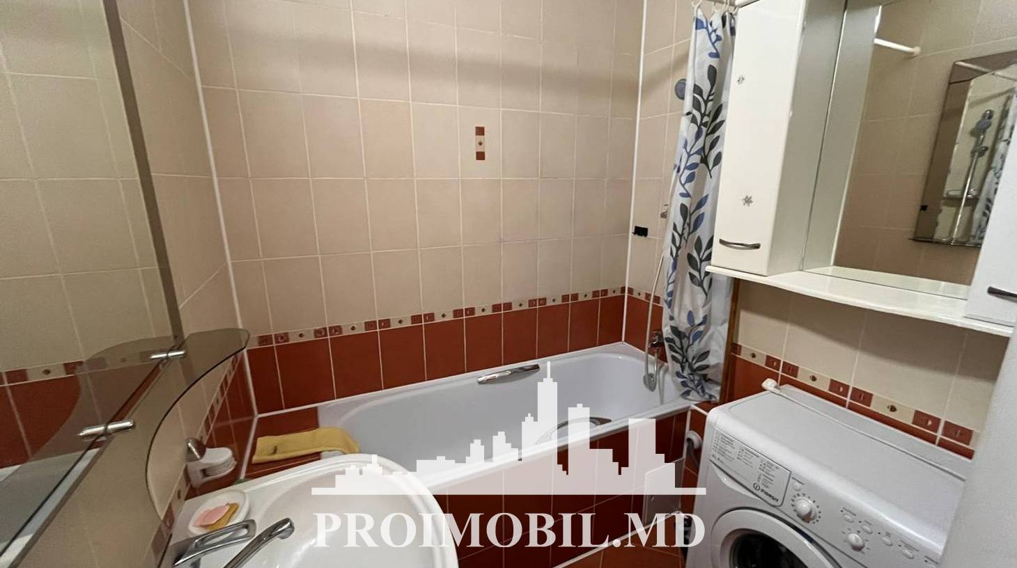 https://images.proimobil.md/Qoh6iiDOLJBFjnZtrIB6zxszWfharBeEIwcdvymuzD0/watermark:0.75:so:0:30:0.39/resize:fill:1460:816:1/gravity:ce/bG9jYWw6Ly8vZXN0YXRlL2xyLzEyODg2NmJmLWZiZmUtNDNlNi1iMmRlLTMxNjYzNzQzMTI2Zi5qcGVn