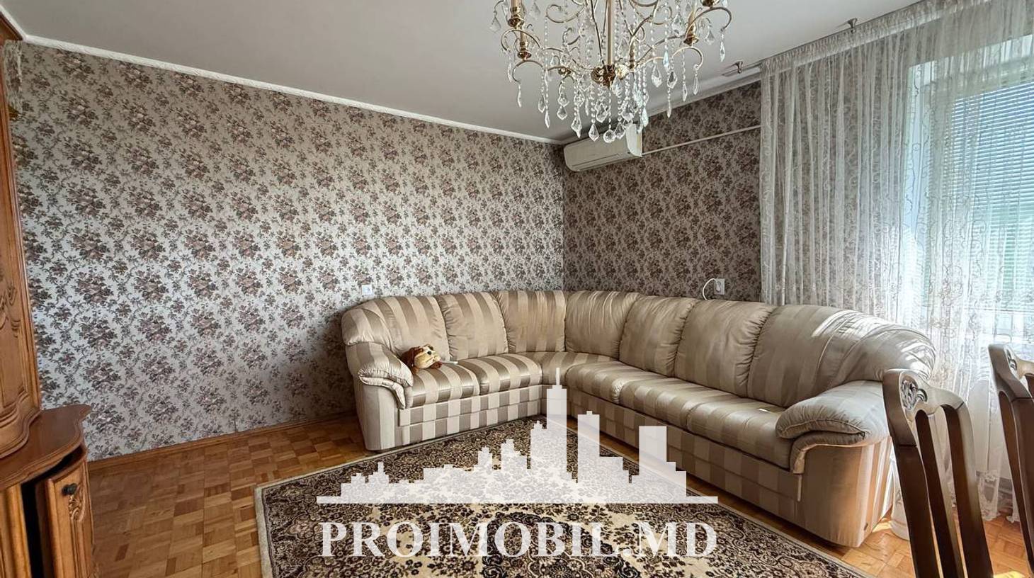 https://images.proimobil.md/QrYuiWbdAqXpA7wJEngPQOf0t_ZZlWP1_4F8e8NpZjU/watermark:0.75:so:0:30:0.39/resize:fill:1460:816:1/gravity:ce/bG9jYWw6Ly8vZXN0YXRlL2xyL2VjM2ZhMGIxLTBkOGEtNDMwOS1hYWMxLWZlZTFmMjdiYjEzNy5qcGVn