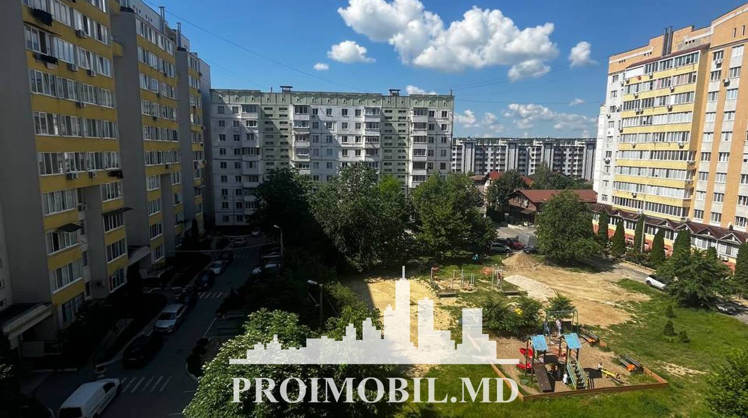 https://images.proimobil.md/Qs1Vg8EQQUw0eoT8aPGlN3ZNd3fHX5MDaWSLdchUox0/watermark:0.75:so:0:30:0.39/resize:fill:1460:816:1/gravity:ce/bG9jYWw6Ly8vZXN0YXRlL2xyL2Y1ZGNmYWJkLTFmN2UtNGE1Mi05MjhkLWMwMWI5NWU3MDZmYS5qcGVn