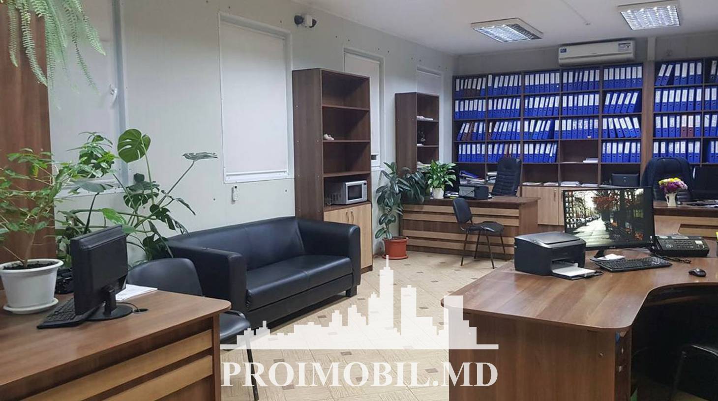 https://images.proimobil.md/QtyB6o-kf9sDn569pY7_yLLnUrSZjjJR2caotMRpg_I/watermark:0.75:so:0:30:0.39/resize:fill:1460:816:1/gravity:ce/bG9jYWw6Ly8vZXN0YXRlL2xyLzNmZjQ1ZmRkLTdlNDgtNDMwMC04M2MwLWFkOTk2ZmFlMzczMS5qcGVn