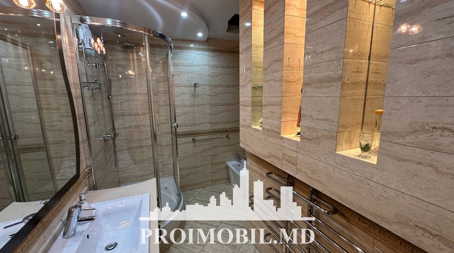 https://images.proimobil.md/QuEu9KWgVsEKGvyYir67JLRXZuV-FeDNZ_AQAQ1pq0M/watermark:0.75:so:0:30:0.39/resize:fill:1460:816:1/gravity:ce/bG9jYWw6Ly8vZXN0YXRlL2xyL2QyZTYxYzU2LWQ3MDktNDNjNS1iZmFiLTJjYjYyNDJiMWYzMy5qcGVn
