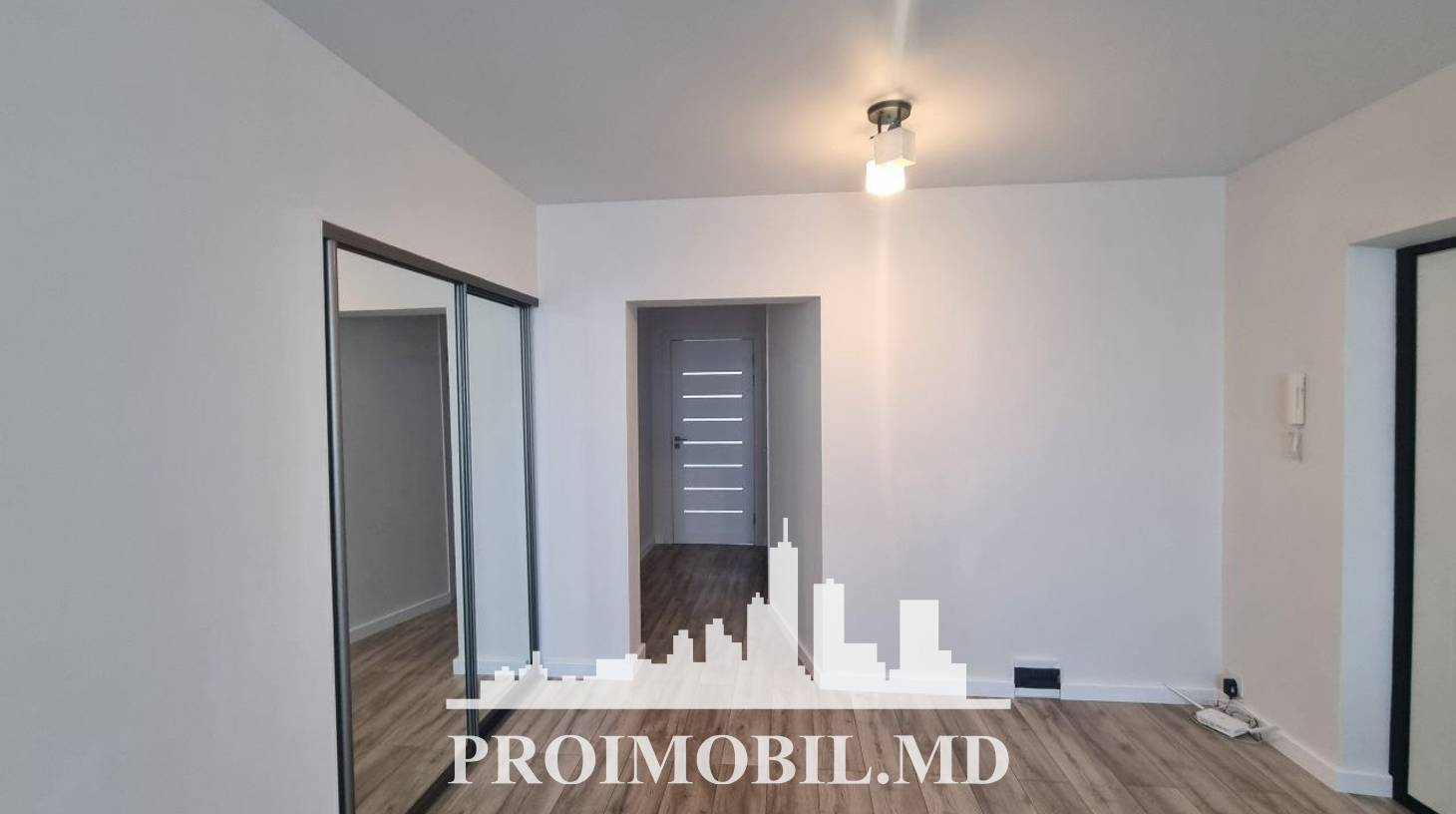 https://images.proimobil.md/R47YzI3CNAVlDXWpBJS_eoEaL4YKDNDe4vVOcXIalqw/watermark:0.75:so:0:30:0.39/resize:fill:1460:816:1/gravity:ce/bG9jYWw6Ly8vZXN0YXRlL2xyL2E3OGJlZTgxLTNiNDMtNGViNC04ZTVlLTFkNDdiYzBlYmY1Zi5qcGVn