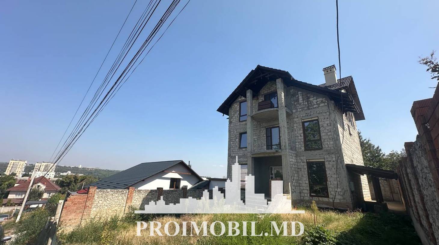 https://images.proimobil.md/R4eoHLHUhpuUGVVvg0JJvDqs3a7TQUJ6hLYEiFPr7Oo/watermark:0.75:so:0:30:0.39/resize:fill:1460:816:1/gravity:ce/bG9jYWw6Ly8vZXN0YXRlL2xyL2UxOTAxNDMwLTk3OWYtNGUwNy1hMGMxLTdjMDExN2I4MjYzNi5qcGVn