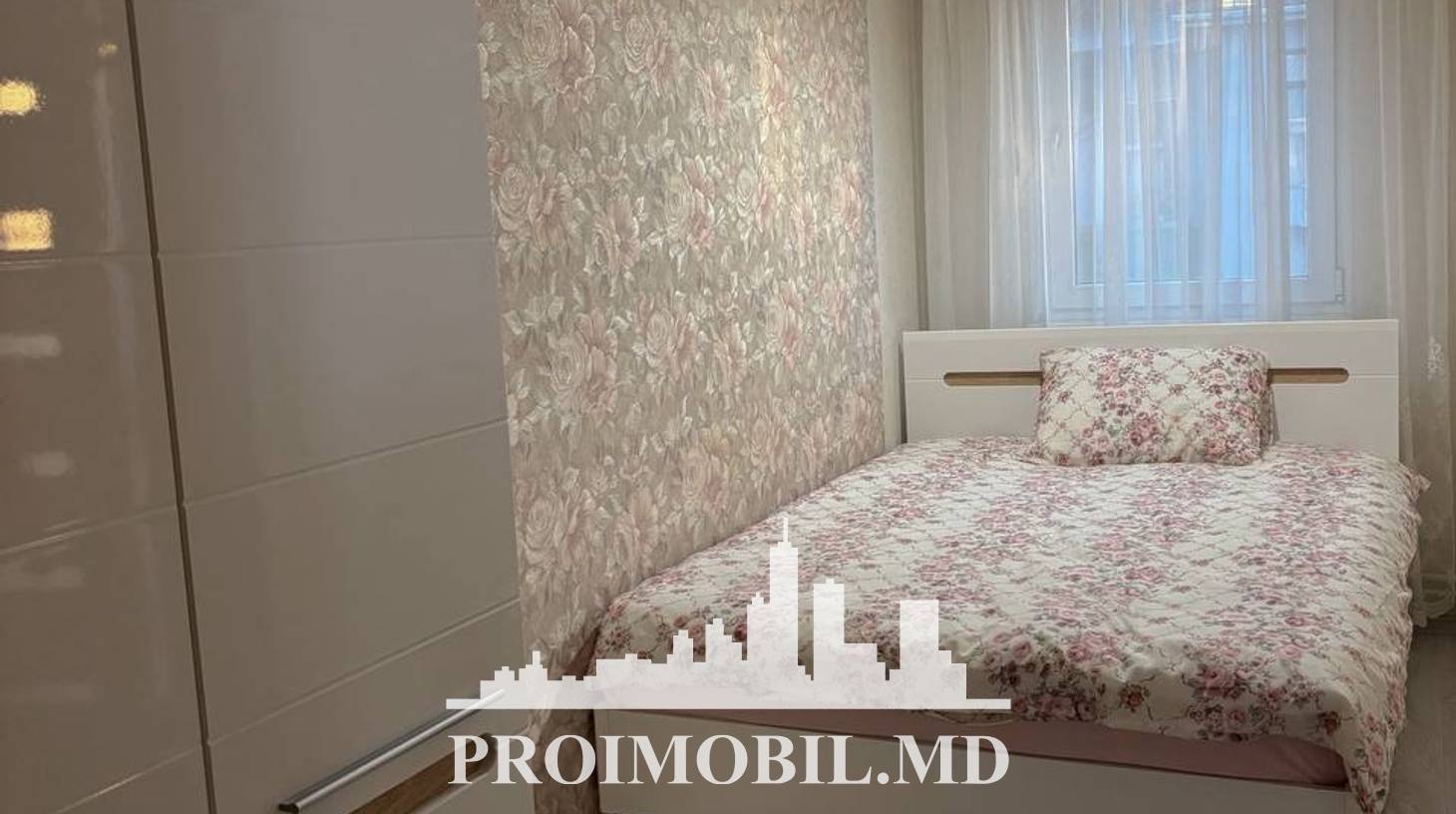 https://images.proimobil.md/R5lJWr0wvzuktJZ_6xeoGu6A7GQqHCyUX0oKSh9TdZc/watermark:0.75:so:0:30:0.39/resize:fill:1460:816:1/gravity:ce/bG9jYWw6Ly8vZXN0YXRlL2xyLzY4MjE4YzAwLTkxZTktNDk2ZC1hYTAyLTg0NmE1YWU5NTJkYy5qcGVn