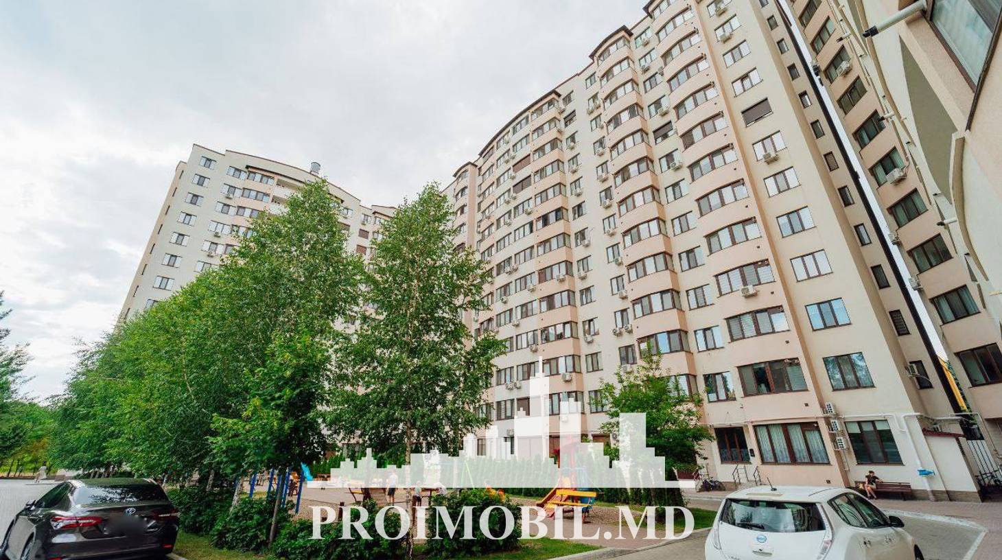 https://images.proimobil.md/R7Hm29a8ApjhFqMzp1XTY5HA1soKXiyyGHvQ13GFl_g/watermark:0.75:so:0:30:0.39/resize:fill:1460:816:1/gravity:ce/bG9jYWw6Ly8vZXN0YXRlL2xyLzg2OTRjMzdhLWY4MjAtNGI3NS1hZGE3LWU1OGJmYjZmZjg3OC5qcGVn