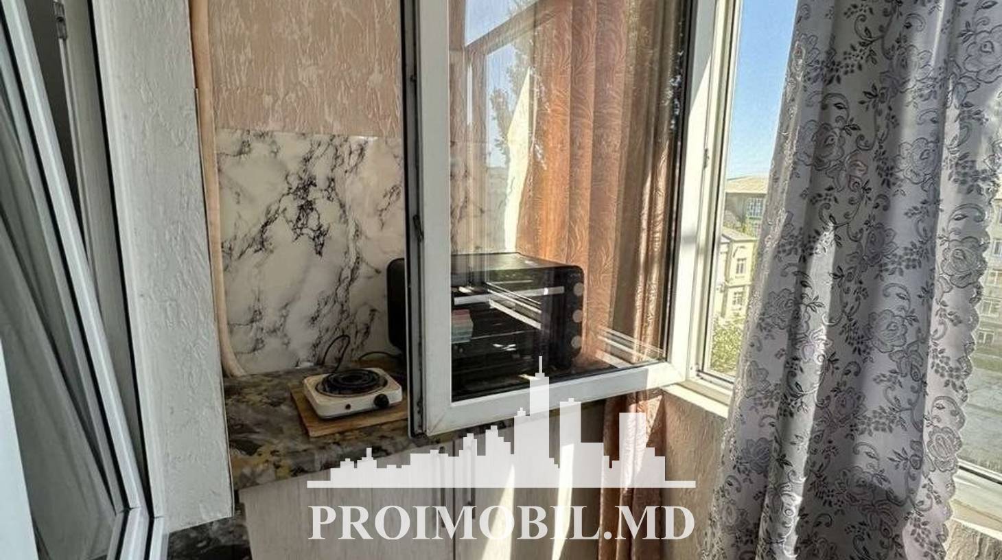 https://images.proimobil.md/RAHU8n5MkRXbmQAPHE2akHa1kEnk9HGpnLjAkEV32-Y/watermark:0.75:so:0:30:0.39/resize:fill:1460:816:1/gravity:ce/bG9jYWw6Ly8vZXN0YXRlL2xyLzk4OWZlMTIwLTcyYWEtNDE4MC1hOGMxLThkYTZlOGUwNzgwNS5qcGVn